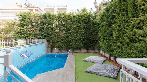 Athenian Grand Riviera Villa