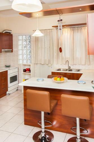 Vintage Apartment In Downtown Athens!