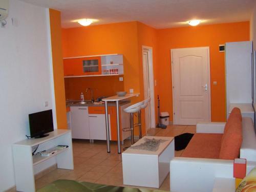 Villa Eros Apartments 2
