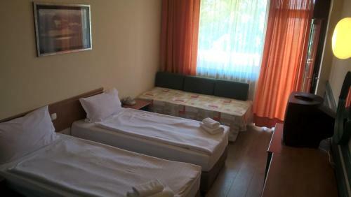 Hotel Tourist - Metropol Lake Resort