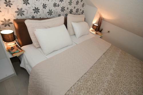 Eke Irin Apartments