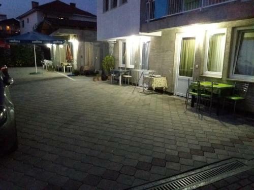 Hostal Nasteski Guest Rooms