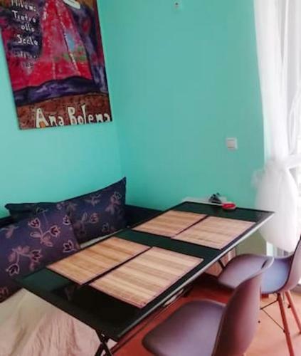 Apartment With 2 Bedrooms In Alimos 2 Km From The Beach