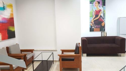 Palette Apartment Carmine - Athens Center, 6 Bd, 3 Bath