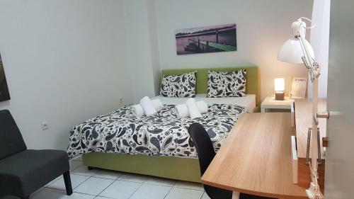 Palette Apartment Carmine - Athens Center, 6 Bd, 3 Bath