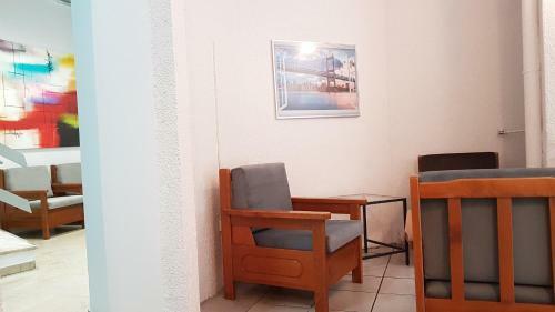 Palette Apartment Carmine - Athens Center, 6 Bd, 3 Bath