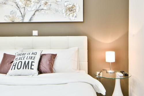 Apartamento Lovely Renovated Studio