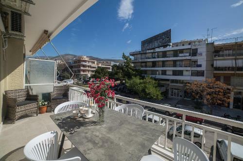 Amazing Apartment In Glyfada Center