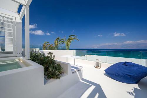Hotel The Island Concept