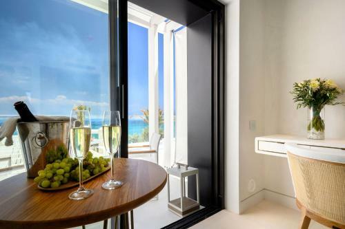 Hotel The Island Concept