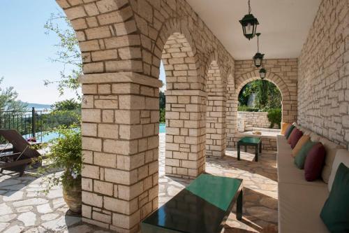Agios Stefanos Sinion Villa Sleeps 8 Pool Wifi