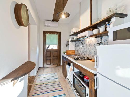 Cosy Apartment In Agios Nikolaos With Garden