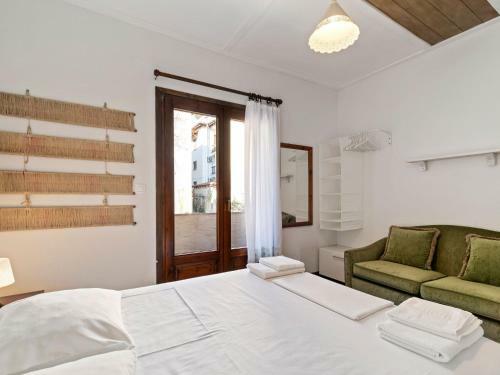 Cosy Apartment In Agios Nikolaos With Garden