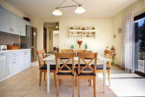 Ahai Paxos Villa