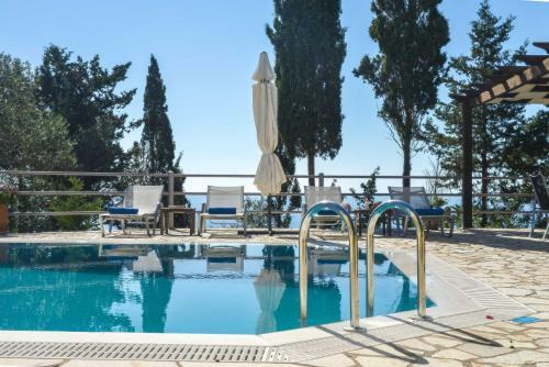Ahai Paxos Villa