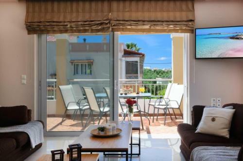 Stunning Comfortable Family House In Chania
