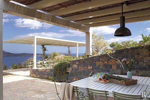 Ellinika Villa Sleeps 16 Pool Air Con Wifi