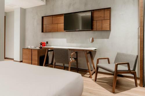 Aya Hotel