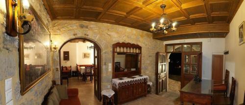 Hostal Hotel Archontiko Dimitsana