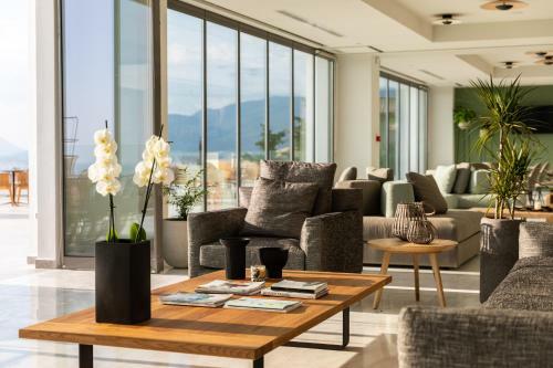 Messinian Icon Hotel & Suites