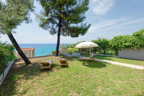 Beachfront Villa Posidi