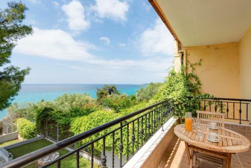 Beachfront Villa Posidi