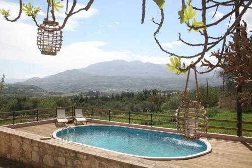Vassiliki Traditional House Mountain & Field View