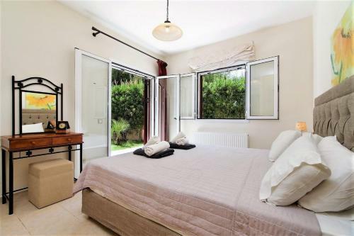 Kaligata Villa Sleeps 6 With Pool Air Con And Wifi