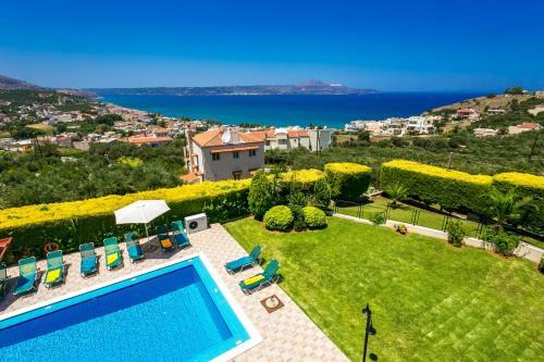 Villa Katerina & Margarita With Heated Pool
