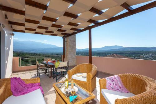 Villa Katerina & Margarita With Heated Pool