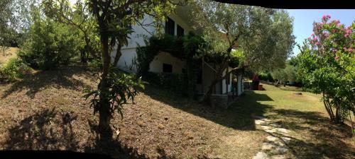 Secluded 1.8 Acre Garden Villa, For Exclusive Use With Stunning Views.