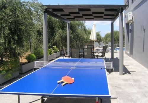 Kambia Villa Sleeps 7 With Pool And Air Con