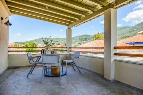 Kato Gatzea Villa Sleeps 6 With Pool And Air Con