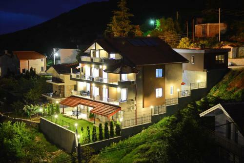 Apartamentos Velestovo House