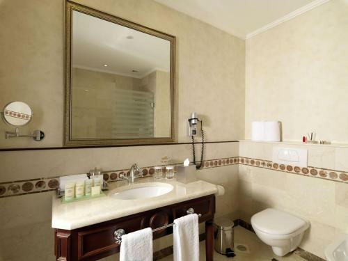 Le Patio Boutique Hotel Downtown