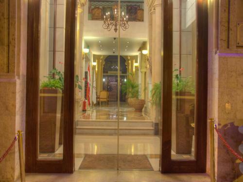 Le Patio Boutique Hotel Downtown