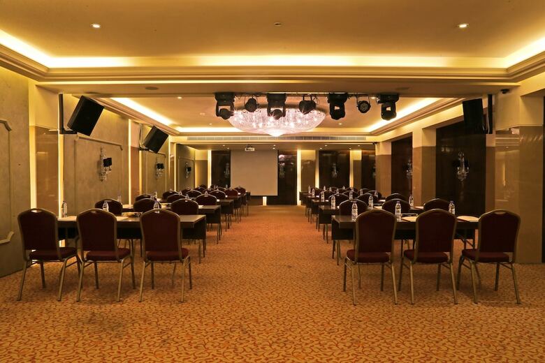 Hotel Lancaster Suites Raouche