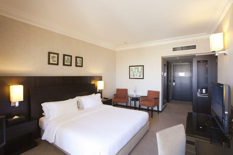 Hotel Ramada Plaza Beirut Raouche