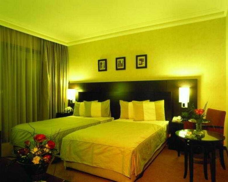 Hotel Ramada Plaza Beirut Raouche