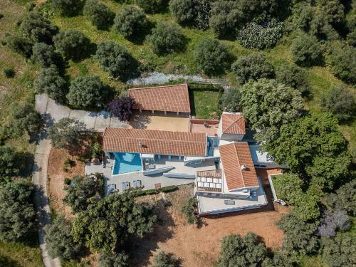 Villa Vilia, House On The Hill