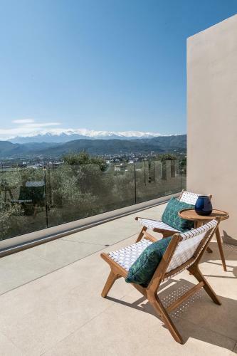 Villa Vilia, House On The Hill