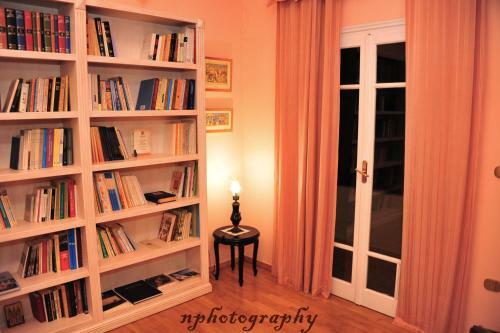 Alexandra's Art Apartment