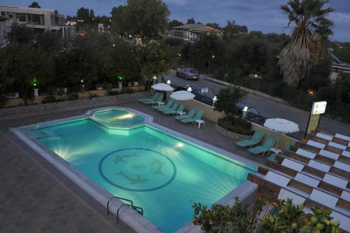 Hotel Makis Louvlis Apartments