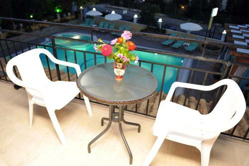Hotel Makis Louvlis Apartments
