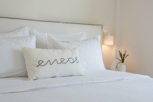 Eneos Kythnos Beach Villas-executive And Premium Villas