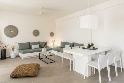 Eneos Kythnos Beach Villas-executive And Premium Villas