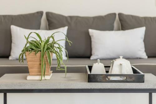 Eneos Kythnos Beach Villas-executive And Premium Villas