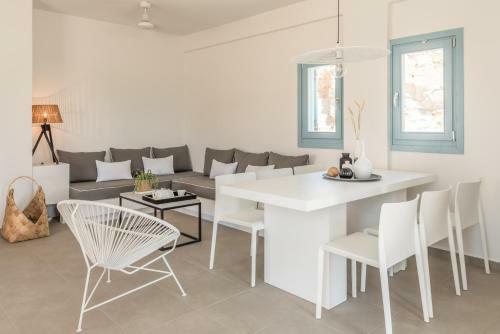 Eneos Kythnos Beach Villas-executive And Premium Villas