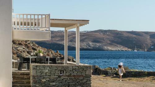 Eneos Kythnos Beach Villas-executive And Premium Villas