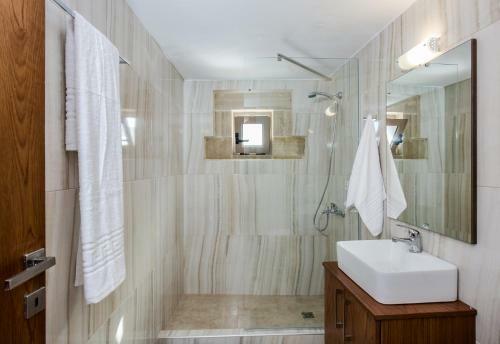 Agarathos Deluxe Homes Kaliviani